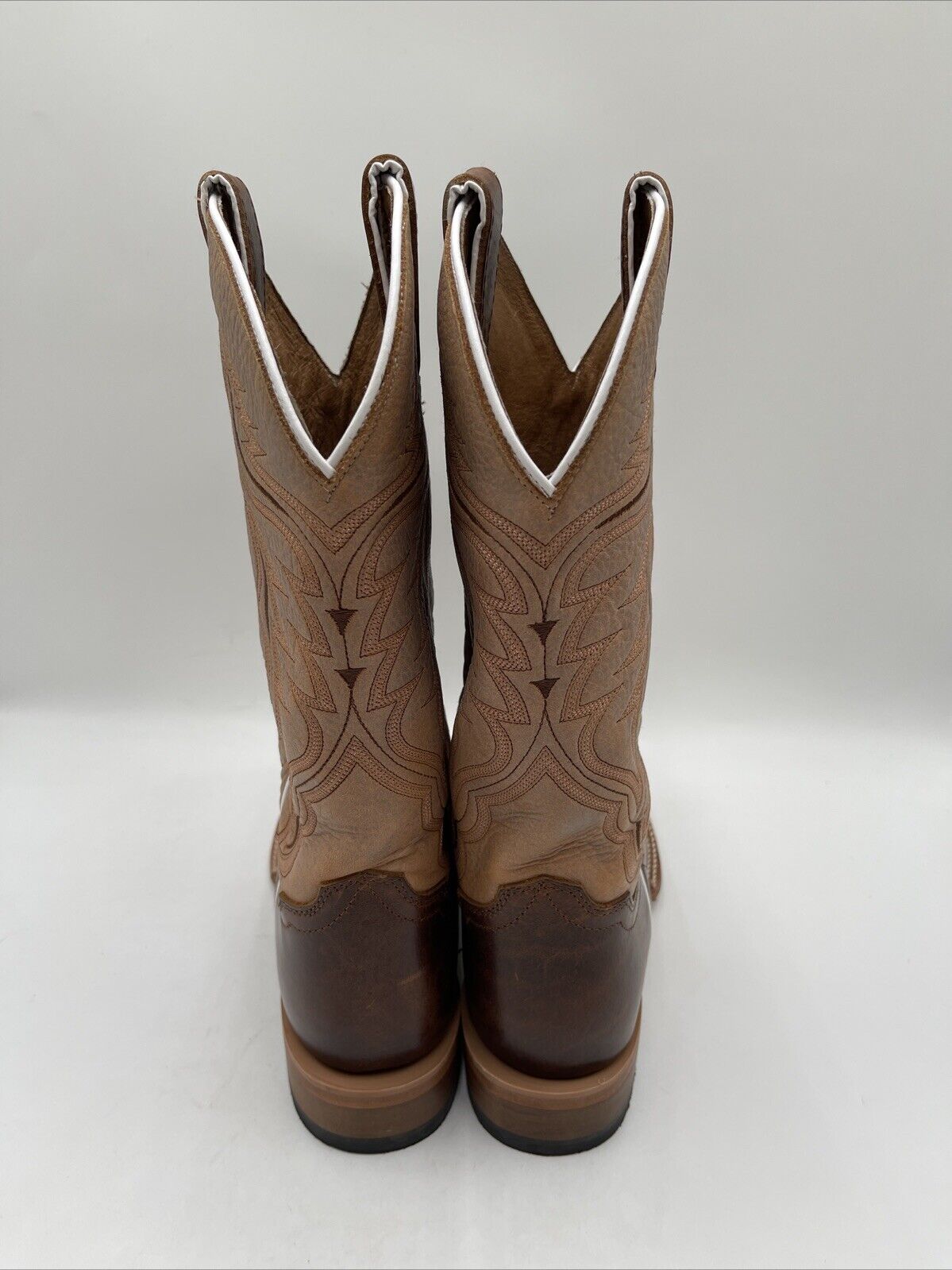 Cody James Men's Yellowstone Western Boots Wide Square Color Tan Size 10.5D